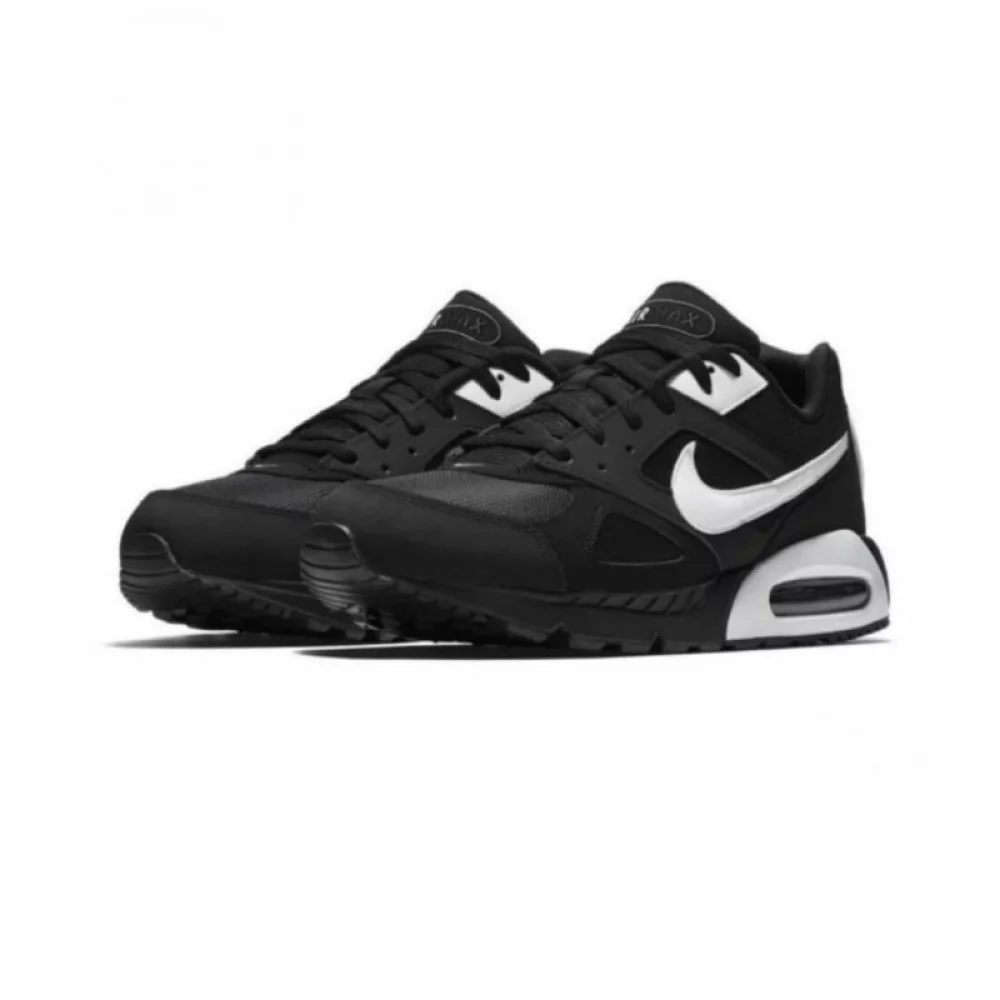 Nike Air Max IVO