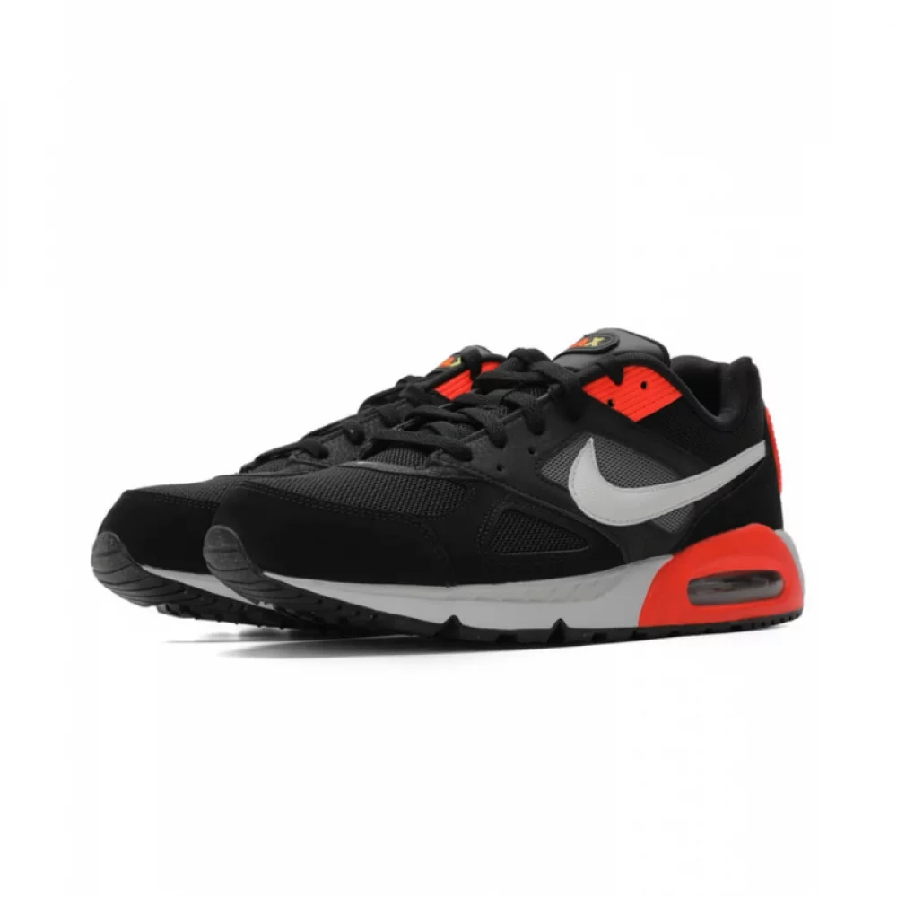 Nike Air Max IVO