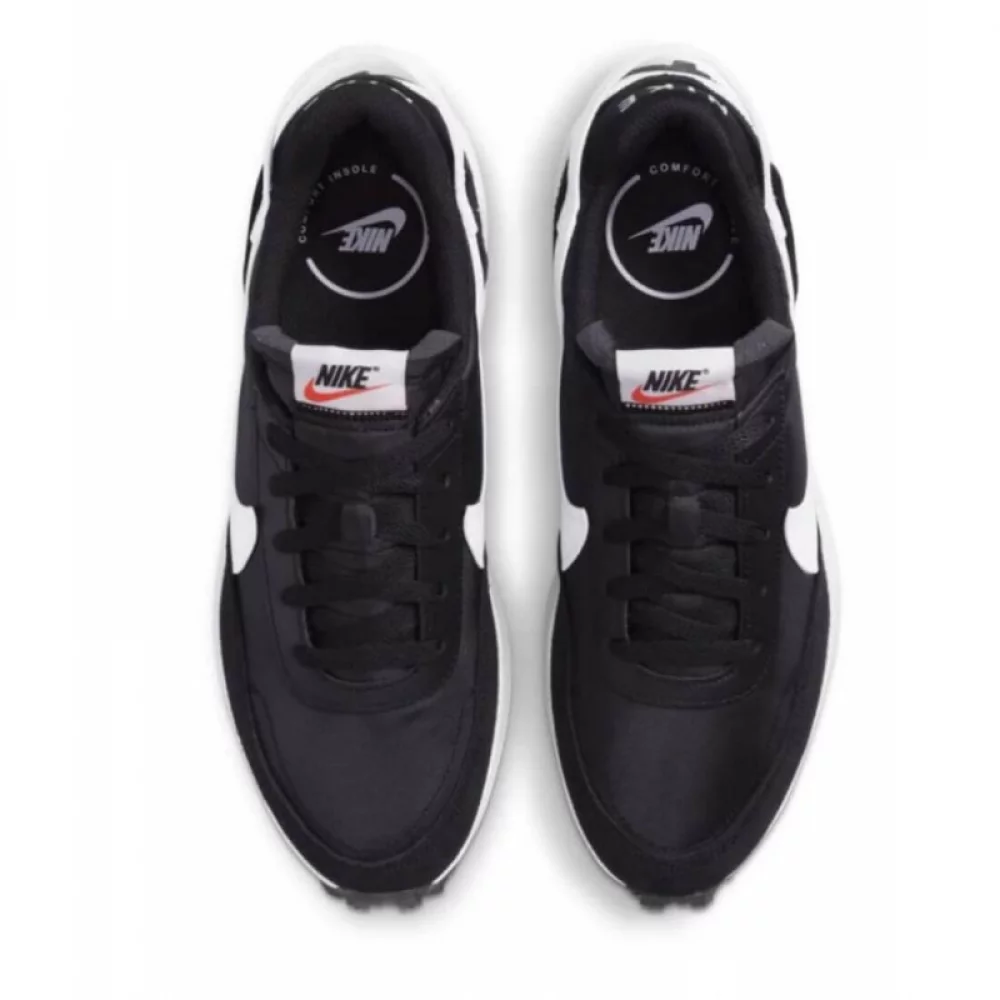 Nike Waffle Debut