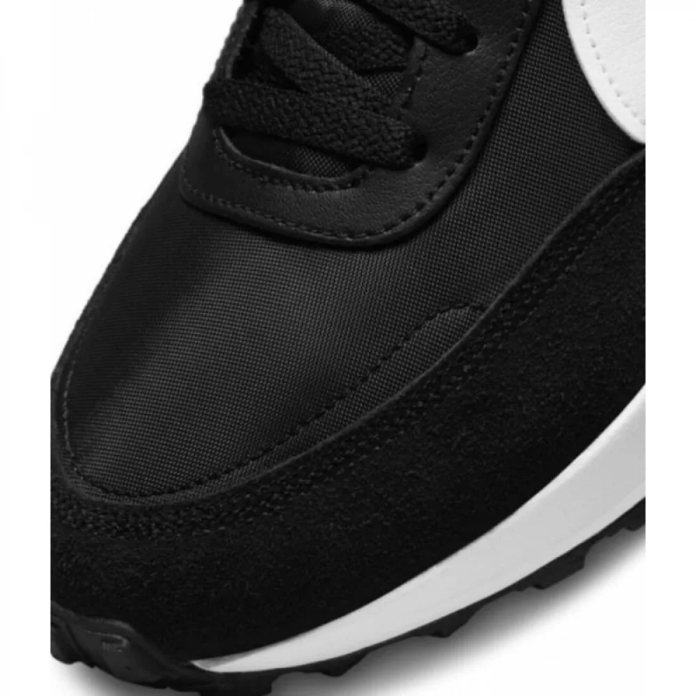 Nike Waffle Debut