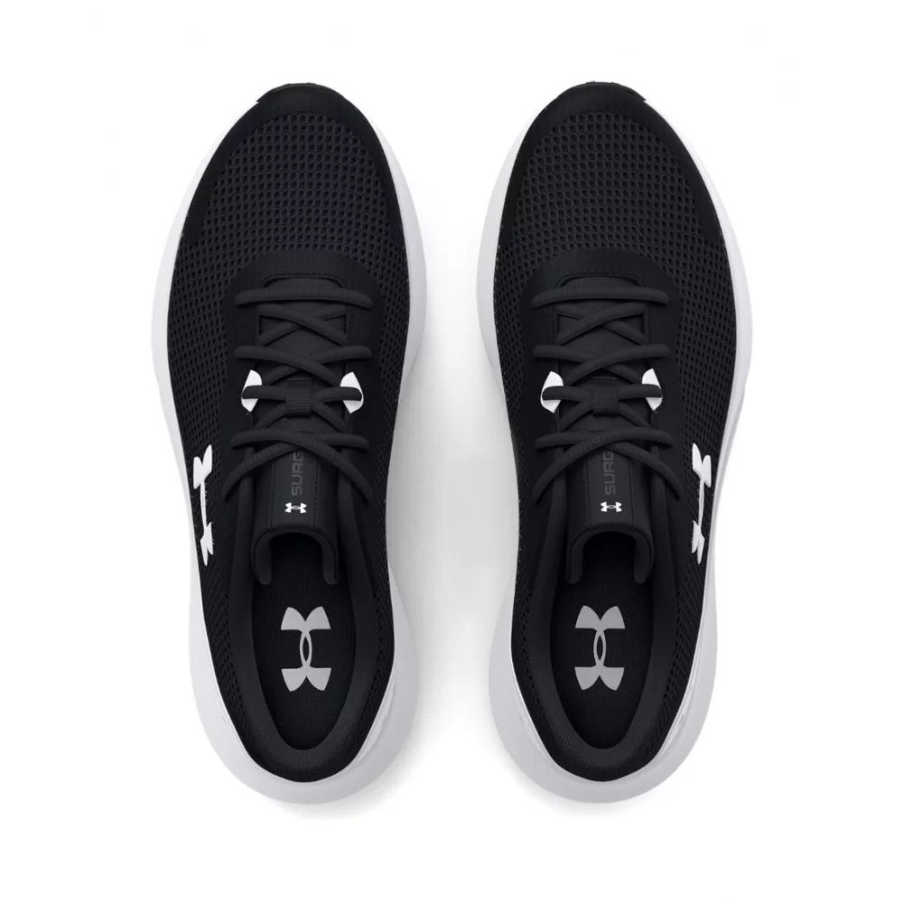 Кроссовки Under Armour Surge 3