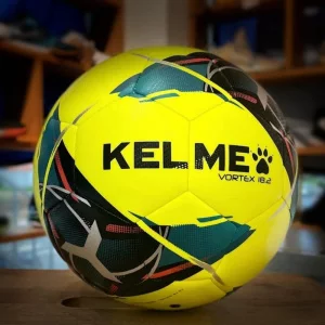 Футбольный мяч KELME Vortex 18.2 (32 Панели) размер 4