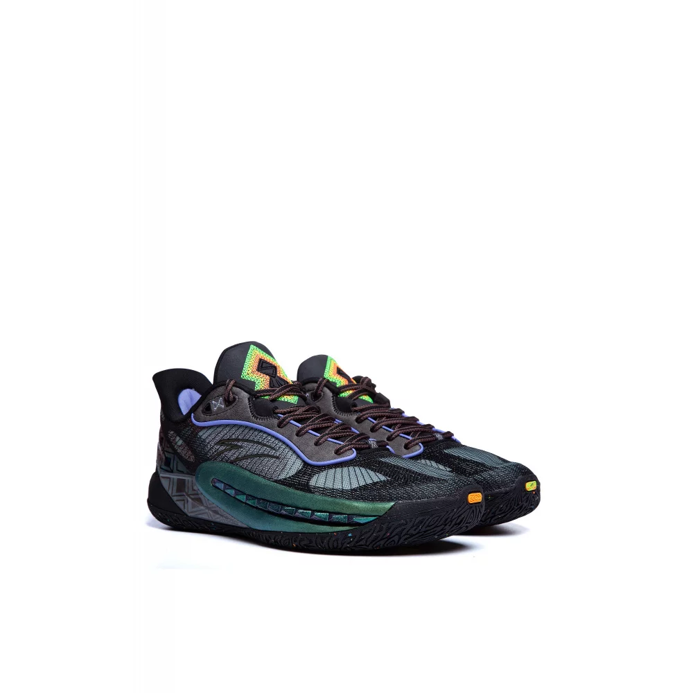 Баскетбольные кроссовки Anta Shock Wave 6 Pro ''Chameleon'