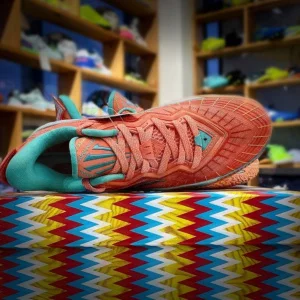 Баскетбольные кроссовки Kyrie Irving x ANTA KAI 2 SUN