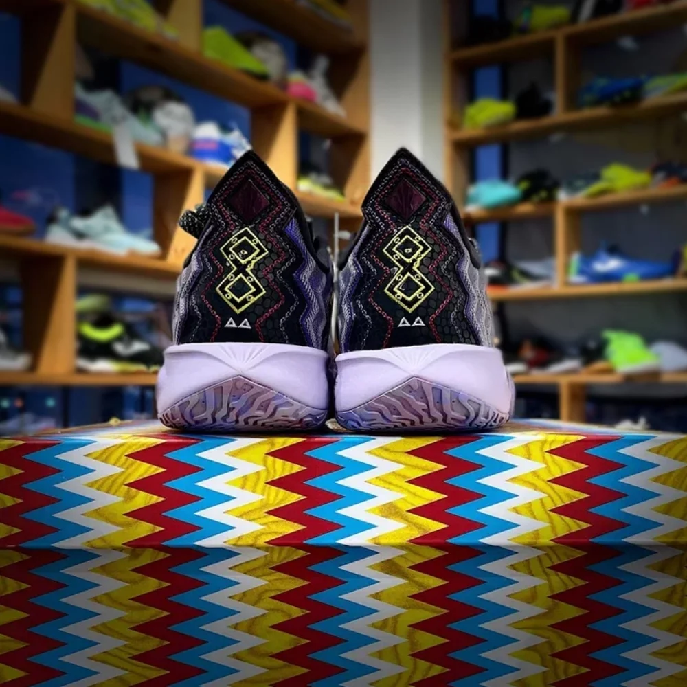 Баскетбольные кроссовки Kyrie Irving x ANTA KAI 2 'Mentality'