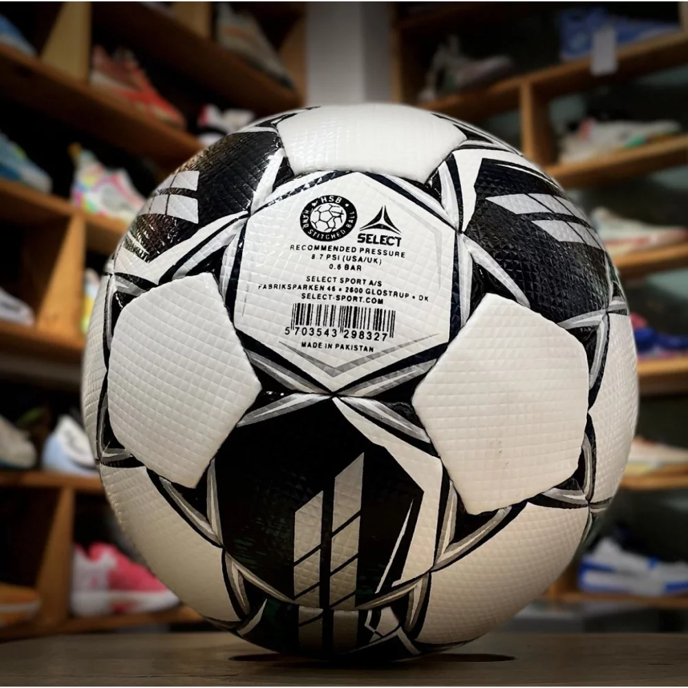 Футзальный мяч SELECT Futsal Planet v22 FIFA Basic (размер 4)