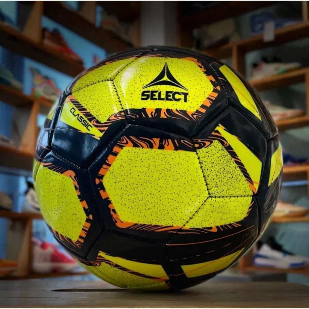 Футбольный мяч SELECT CLASSIC V23 р. 4